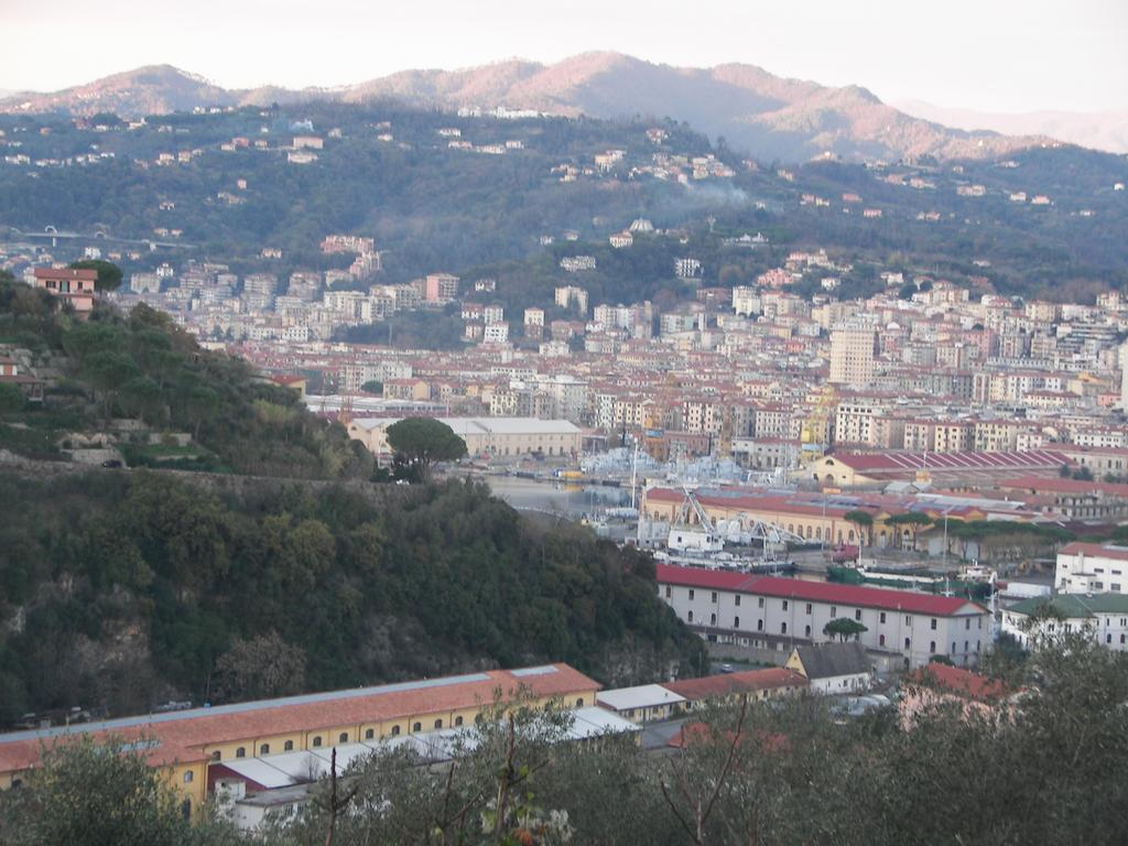 Appartamento Ca'di Gilbi e Pasqui La Spezia Esterno foto